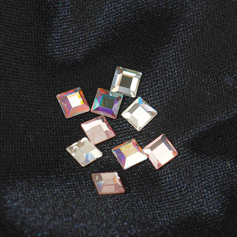 Austrian Crystal 4X4 Square 8 Pieces 2400 Nail Stone